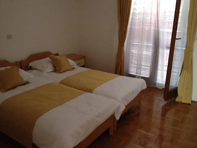 Apartament Marija *