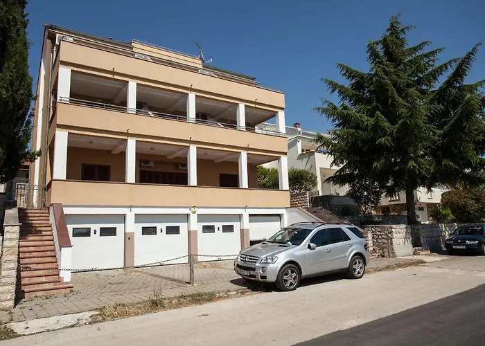 Apartament Marija *